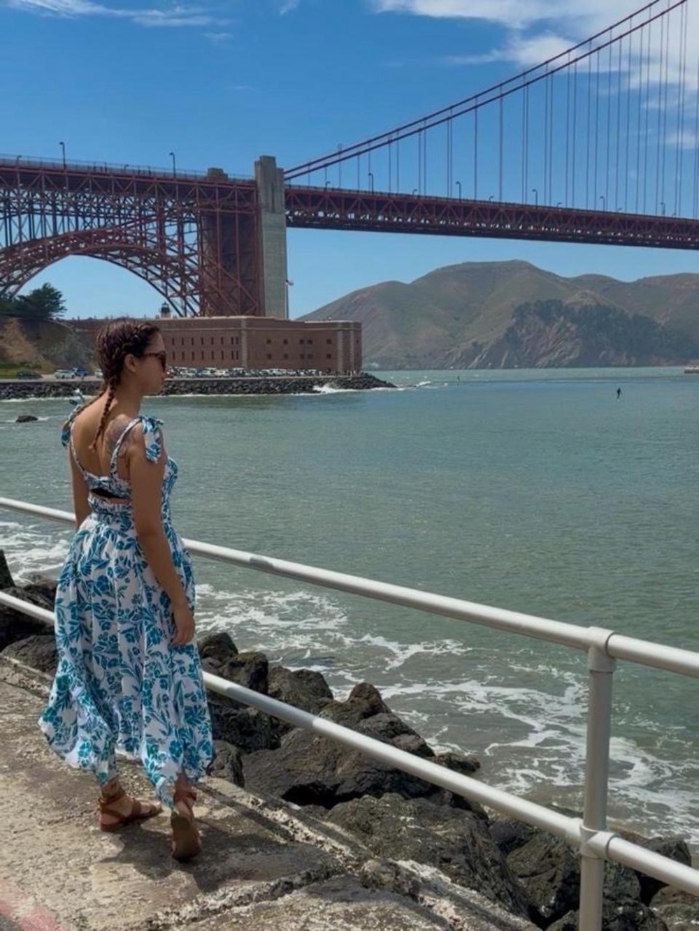 bailey blue White and Blue Floral Tie-Shoulder Midi Dress